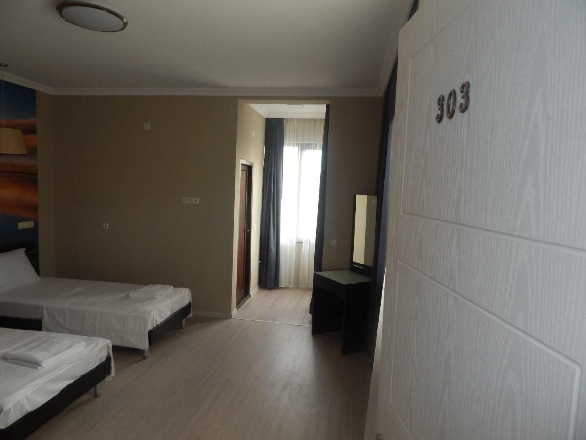 My House Hotel Batumi Ngoại thất bức ảnh